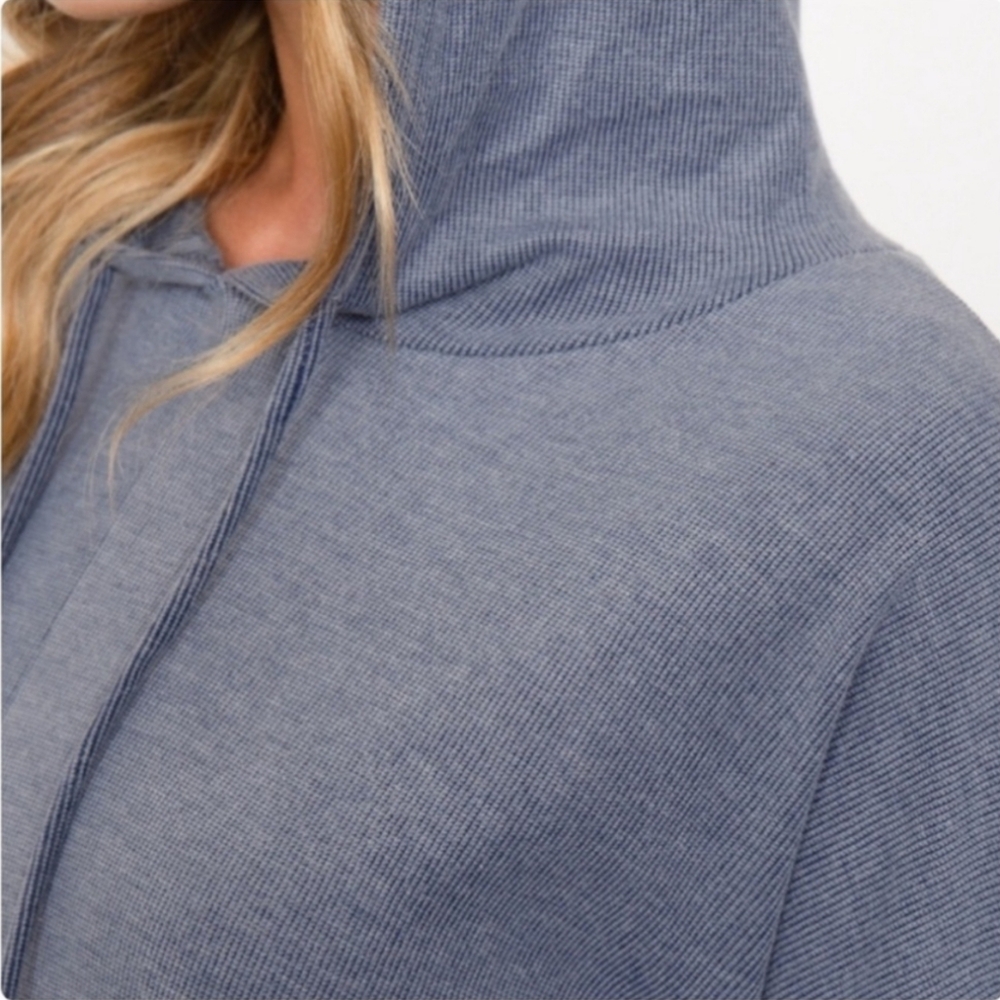 💙 Pretty Blue Hooded Top with Ruffled Hem - Picture 3 of 3